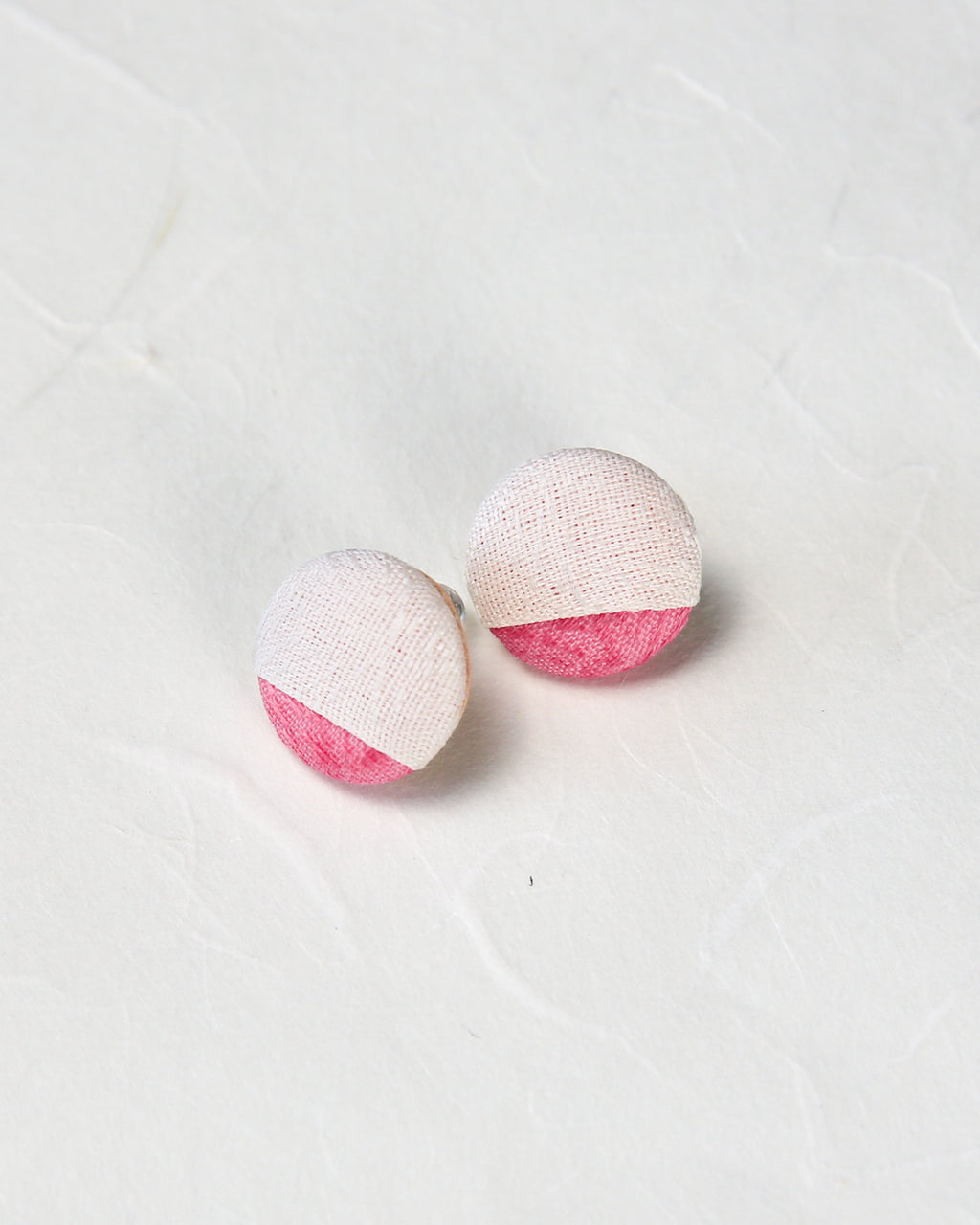薄花桜の重　ピアス