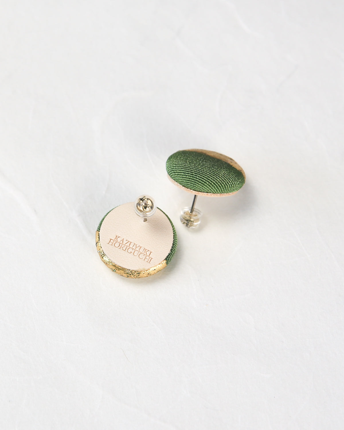 濃茶　ピアス